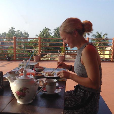 New Shangrela Beach Resort Ambalangoda  Bagian luar foto