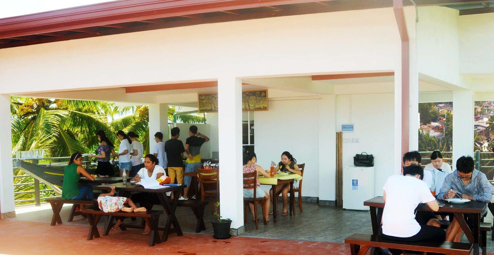 New Shangrela Beach Resort Ambalangoda  Bagian luar foto