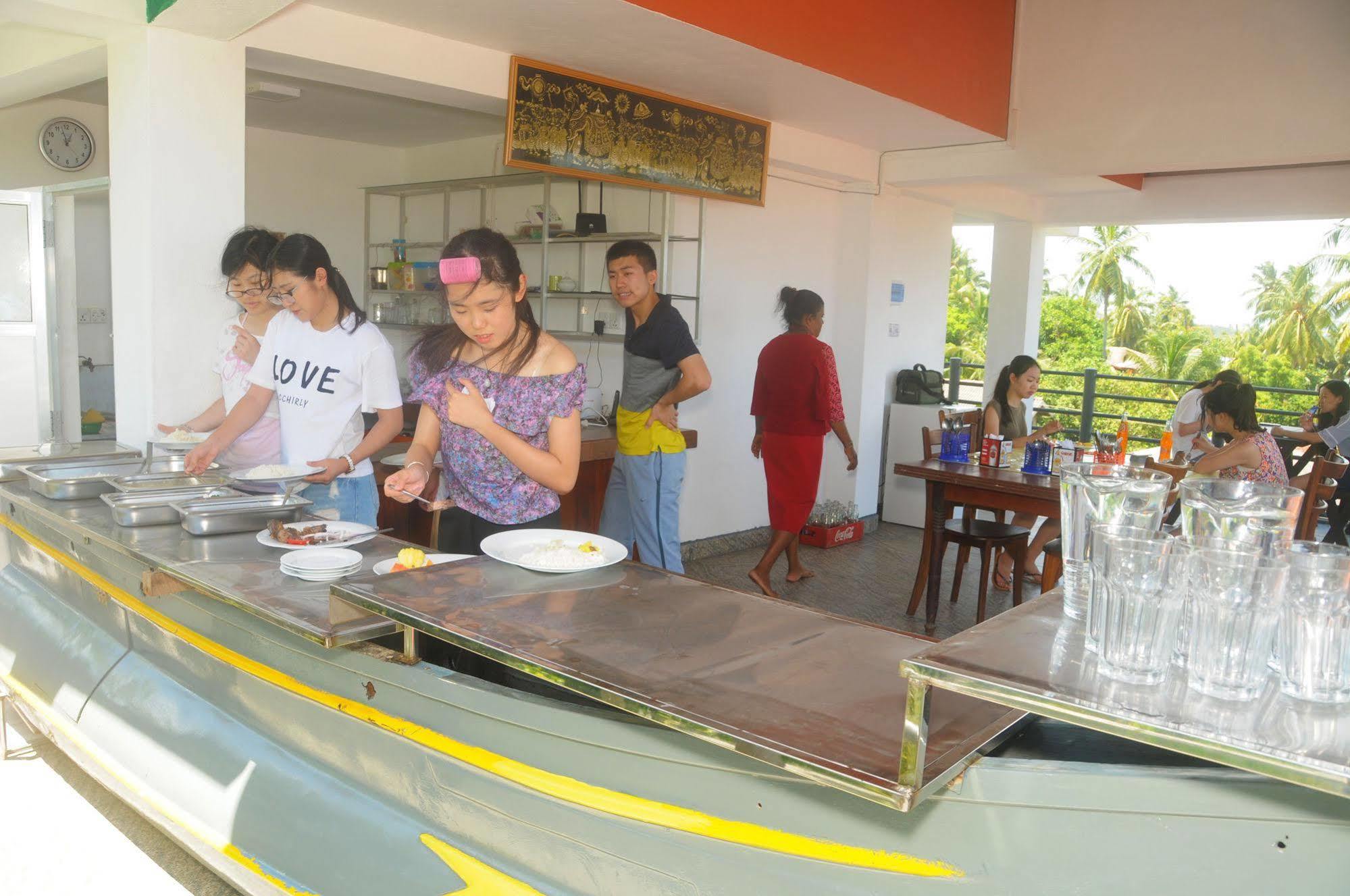 New Shangrela Beach Resort Ambalangoda  Bagian luar foto