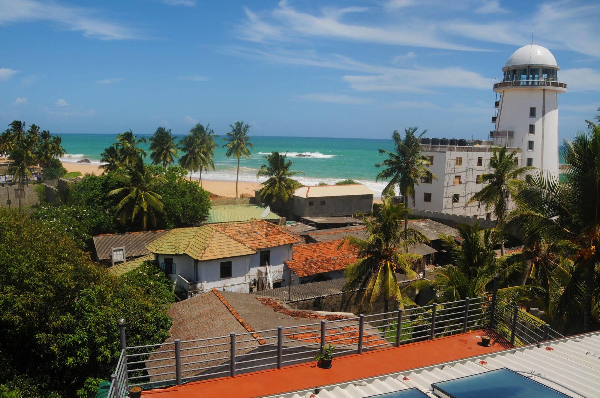 New Shangrela Beach Resort Ambalangoda  Bagian luar foto