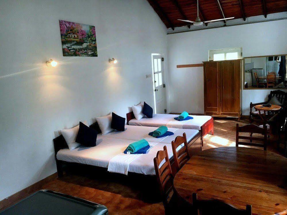 New Shangrela Beach Resort Ambalangoda  Bagian luar foto