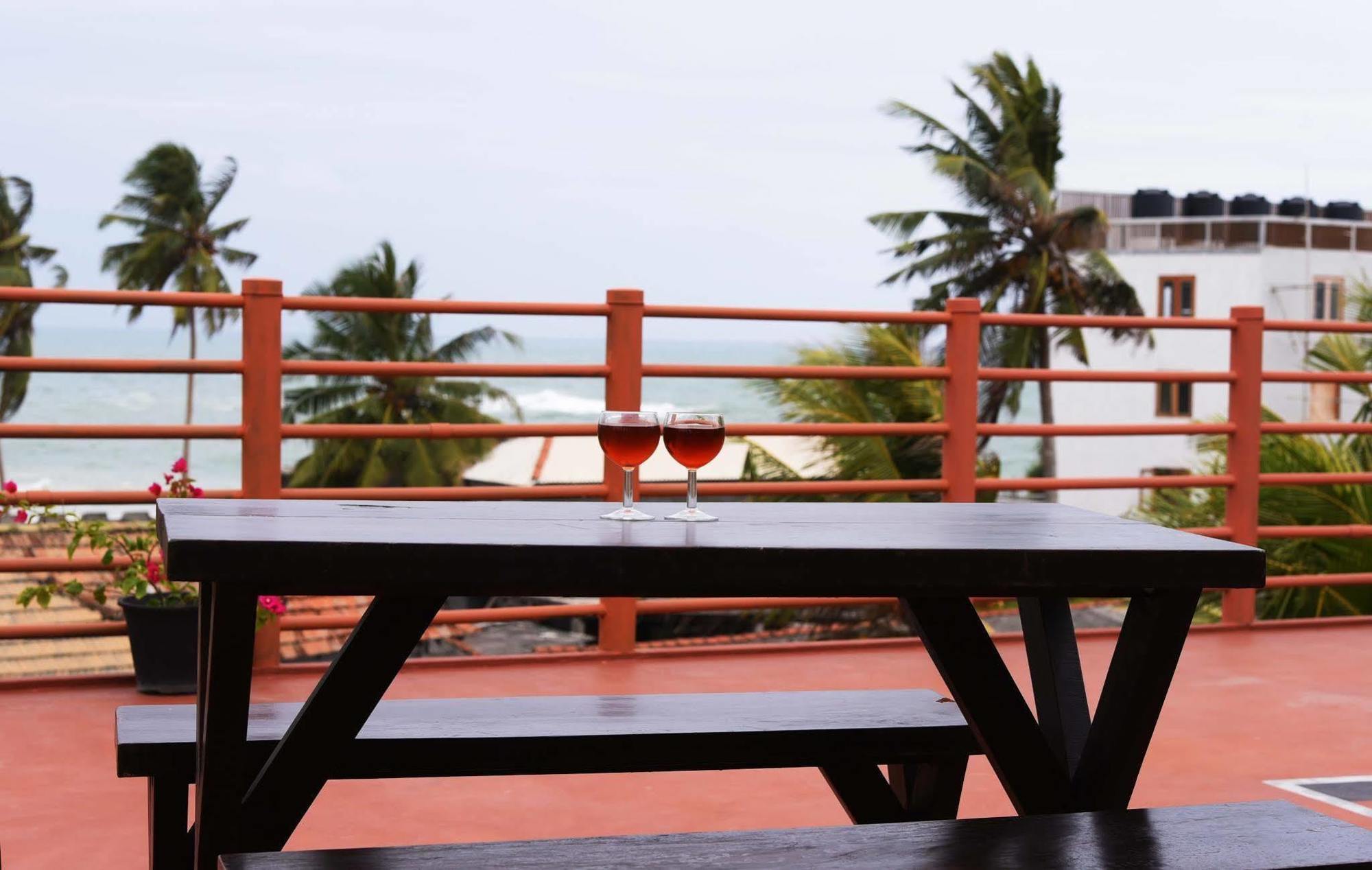 New Shangrela Beach Resort Ambalangoda  Bagian luar foto